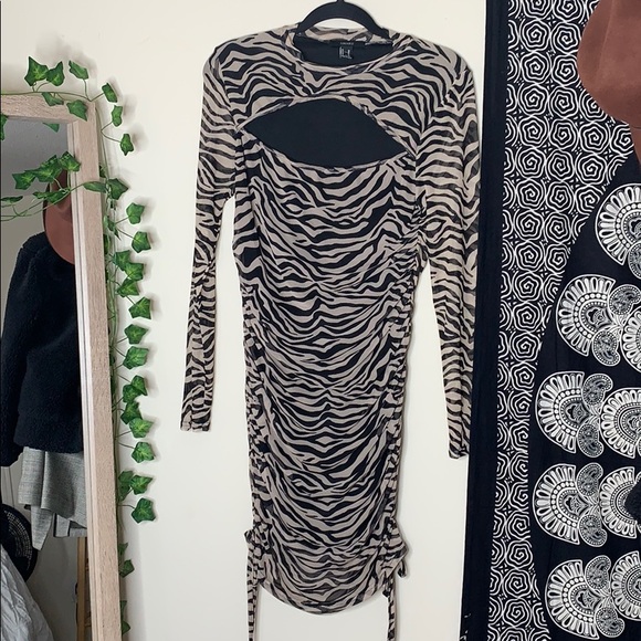 Mesh Printed Dress - Picture 2 of 2